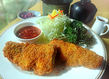 白身魚フライのランチ